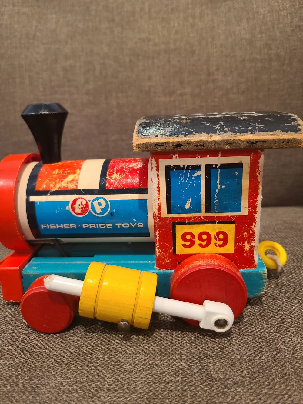 Vintage - Fisher Price - HUFFY PUFFY 999 - Wood Train Engine